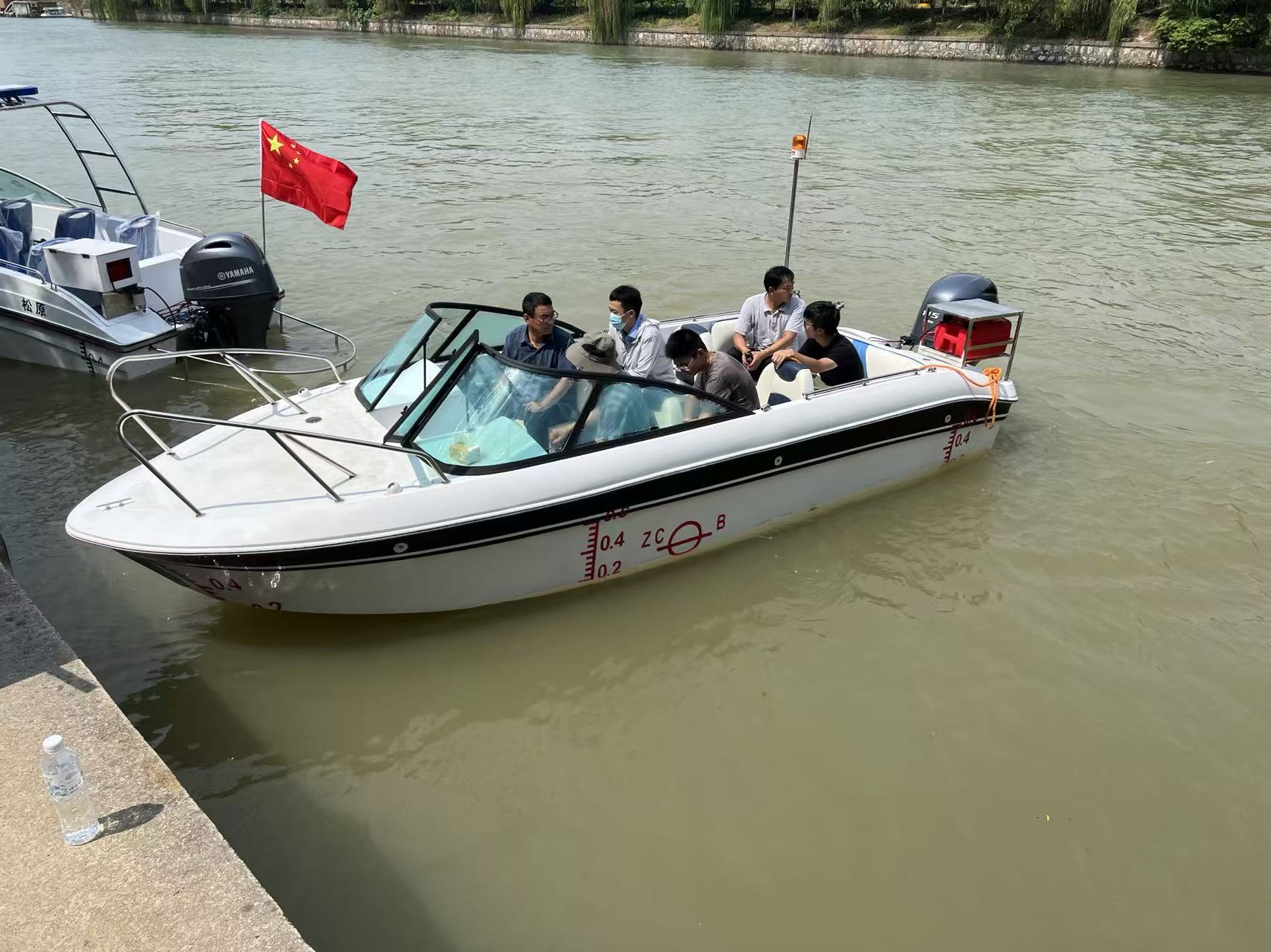 5.9米快艇